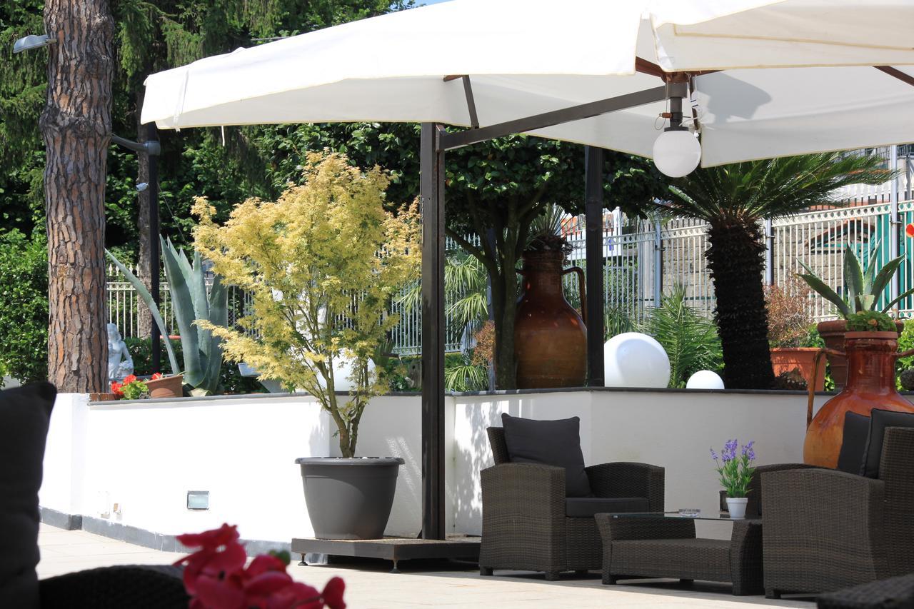Ranch Palace Hotel Naples Extérieur photo